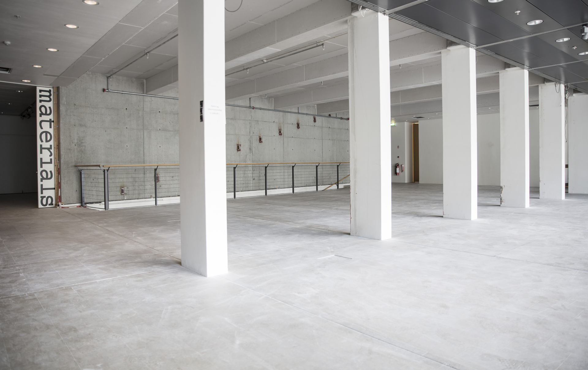 Lyse lokaler i H. C. Andersens Boulevard 27 i København