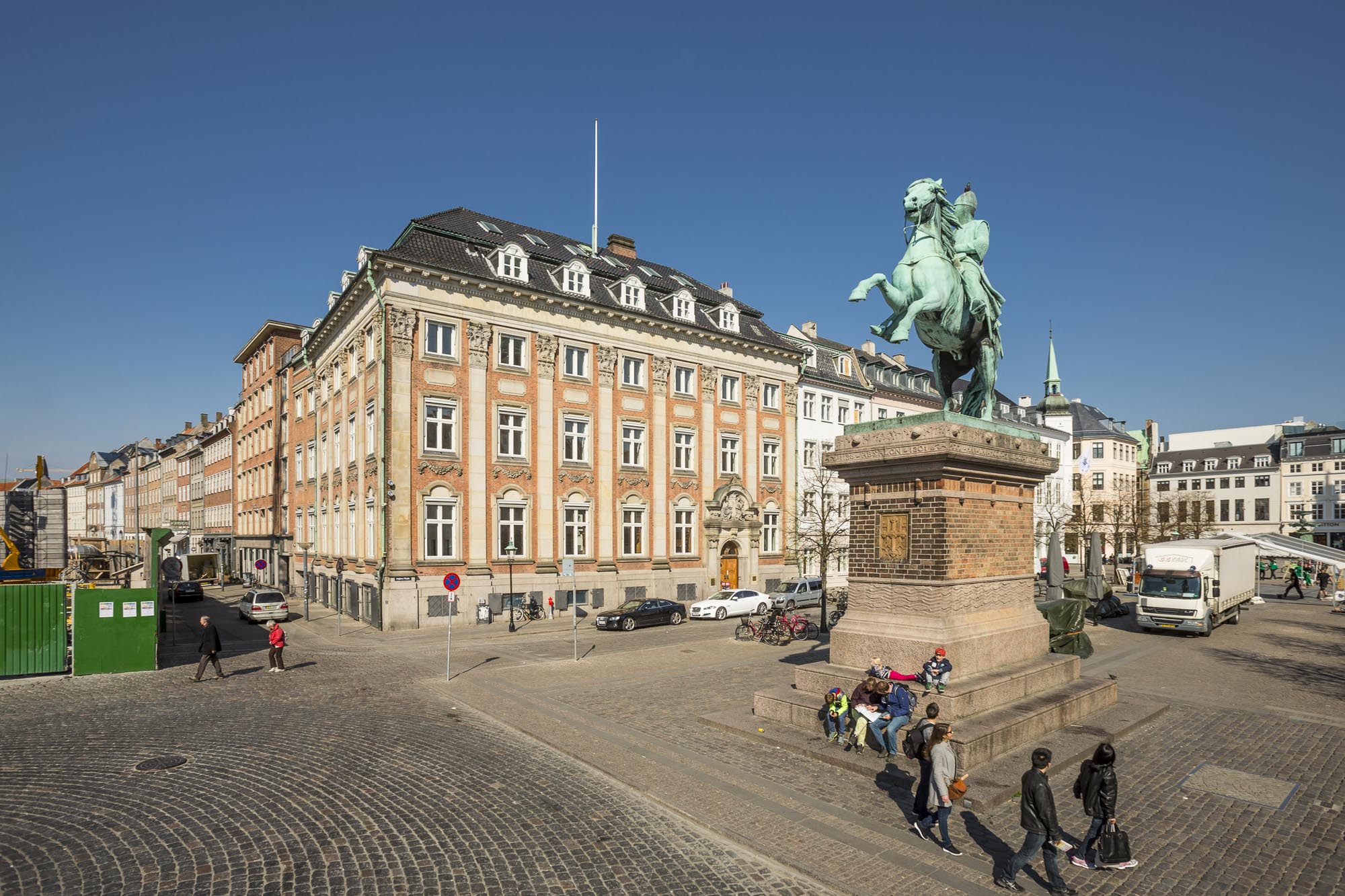 Absalons rytterstatue og Højbro Plads